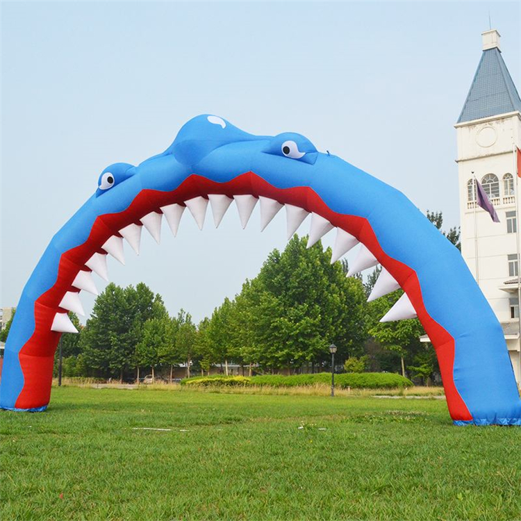 湛江鲨鱼广告拱门